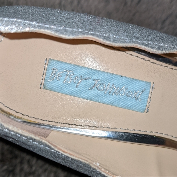 Betsey Johnson Altar Pumps Silver Women's 7 - Picture 8 of 11